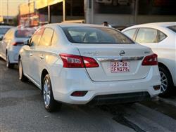 نيسان سيلفي